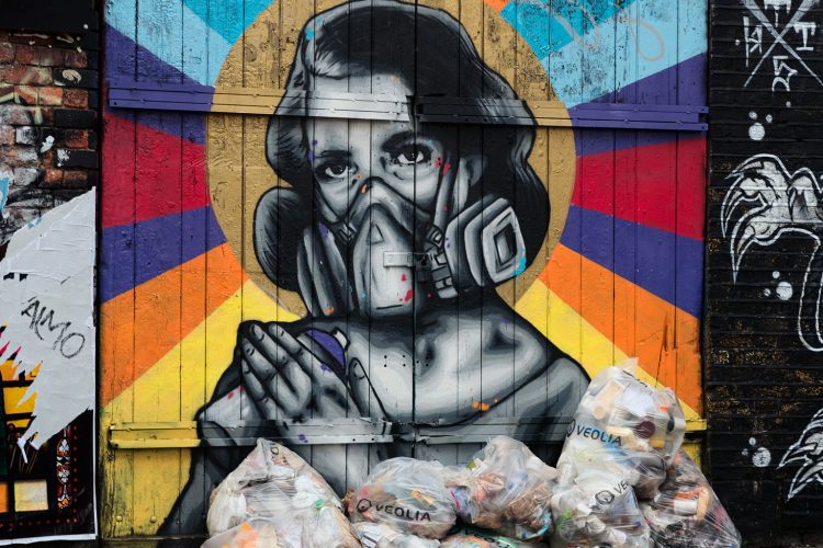 Semaine 28 : La Madone aux poubelles